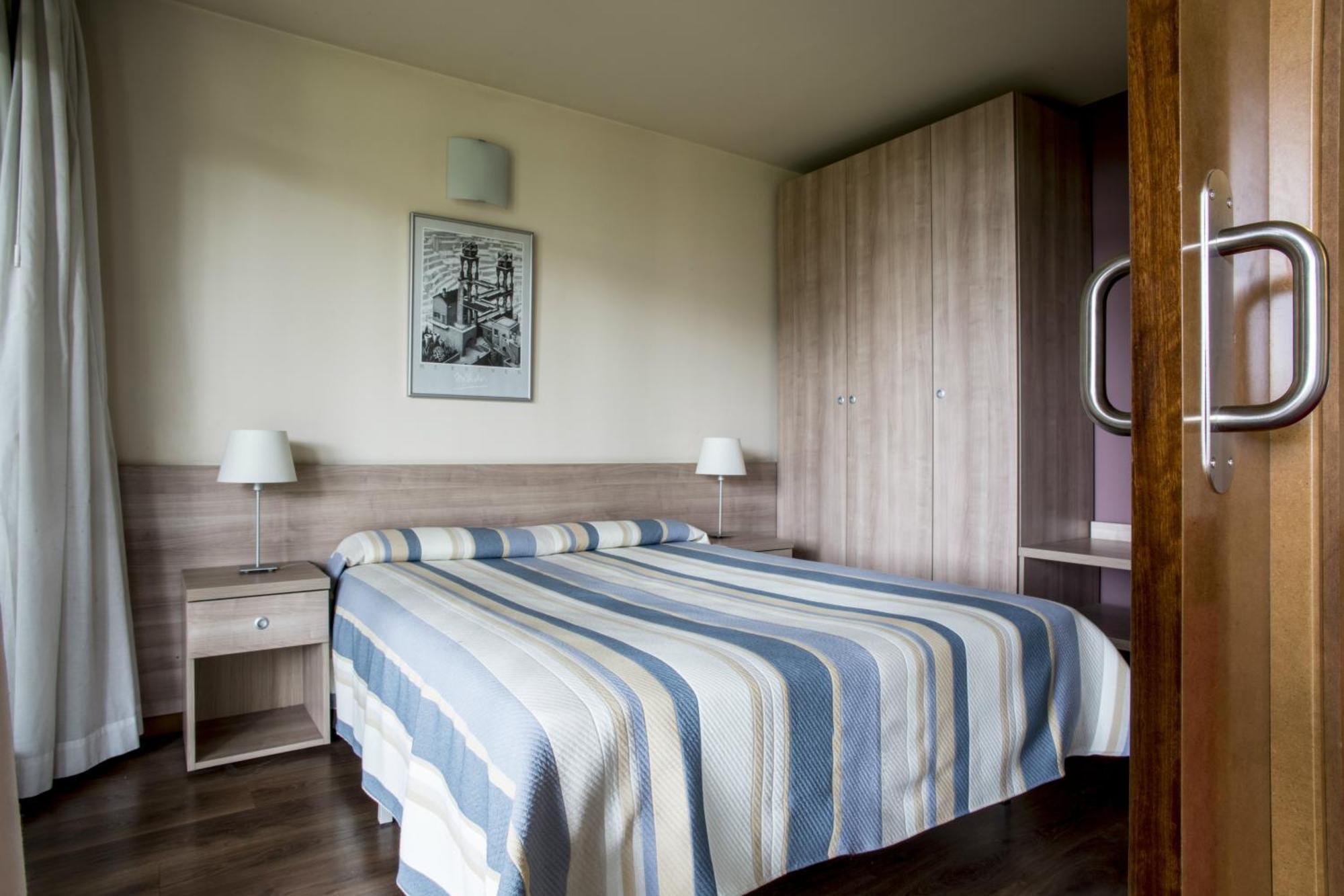 Residencia Universitaria Resa Hernan Cortes Salamanca Luaran gambar